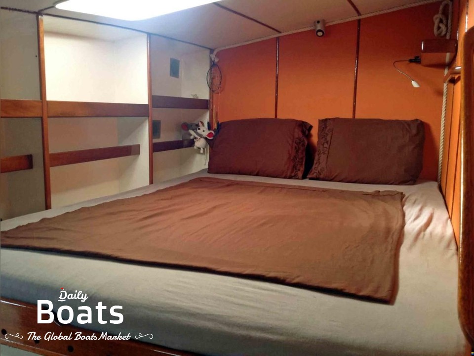 2009 Kelsall 40 Suncat for sale. View price, photos and Buy 2009