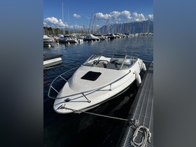 Bayliner Capri 2052