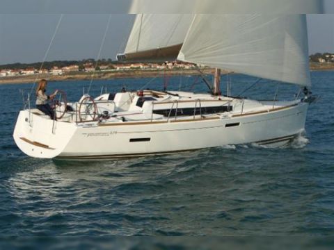 Jeanneau 379