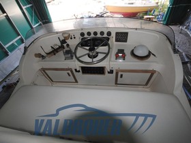 1987 Bertram Yacht 31 Flybridge Cruiser
