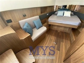 2022 Unknown Cayman Yachts 400Wa