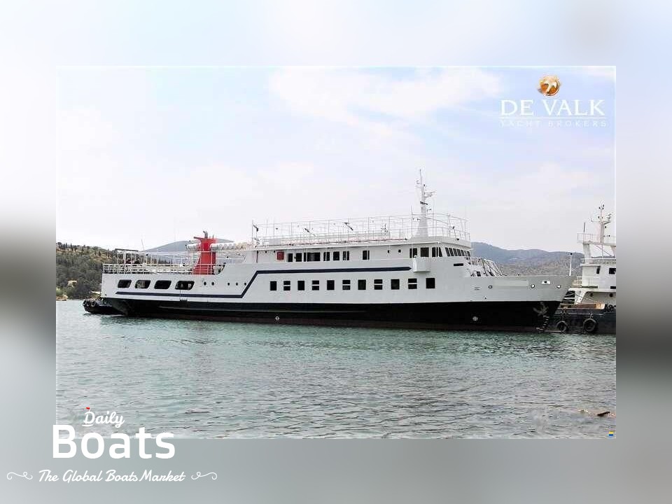 1982 CAR/PASSENGERS SHIP 50