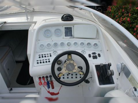 Kjøpe 1998 Wellcraft 31Thunder