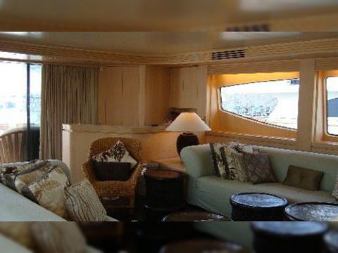 2005 Maiora 38 for sale