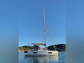 Buy 2020 Fountaine Pajot Lucia40