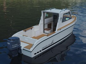 The Captains Fisher 650 Lux