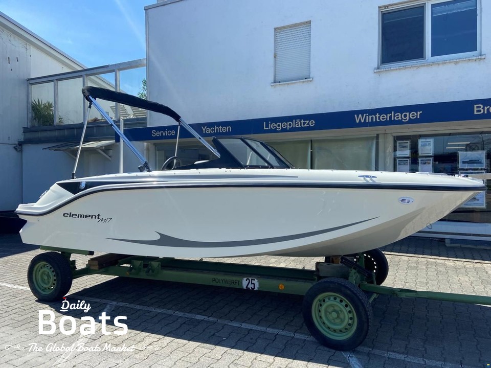2023 Bayliner Element M17
