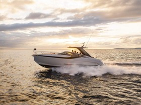 Koupit 2021 Fairline F-Line 33