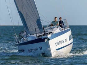  Dufour Yacht 37