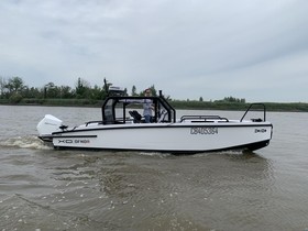 XO Boats Dfndr8 (The Original Model)