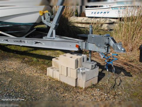 2008 Larson 240 Cabrio