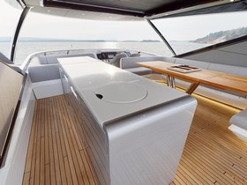 2021 Sunseeker 88 Yacht
