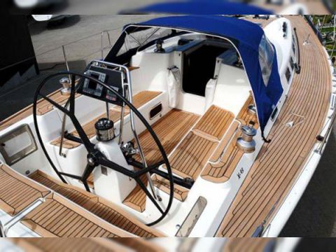 X-Yachts 43