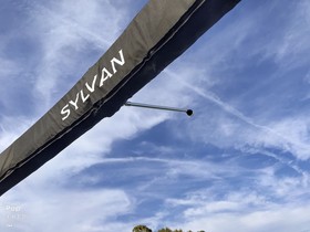 2015 Sylvan Mirage 8520
