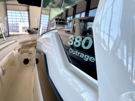 2022 Boston Whaler Outrage 380