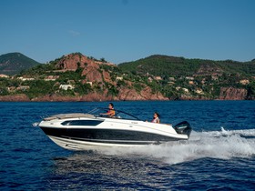 Купити Bayliner Vr6 Cuddy