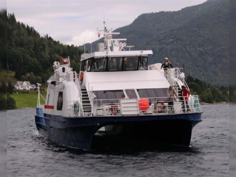Catamaran Passenger-Car-Cargo Ferry(Hss1735)