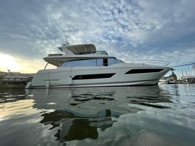 2017 Prestige Yachts 680 za prodaju