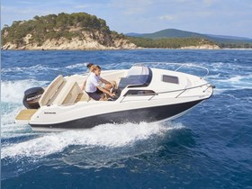 Quicksilver Activ 555 Cabin