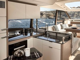 Buy 2022 Prestige Yachts 590