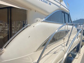 2000 Princess Yachts 38