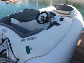 2009 Cayman Yachts 70