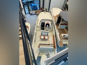 Buy 2023 Invictus Yacht 240 Cx