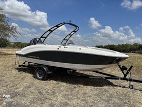 2018 Chaparral Boats 191 Suncoast Deluxe