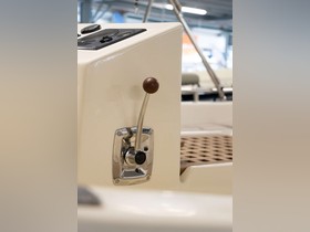 2007 Seafury 700
