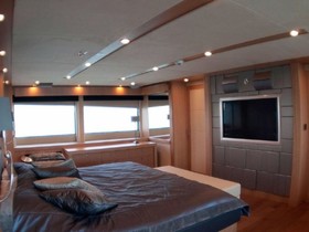 Vegyél 2011 Sunseeker Yacht