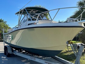 1992 Mako 250B