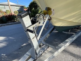 1992 Mako 250B