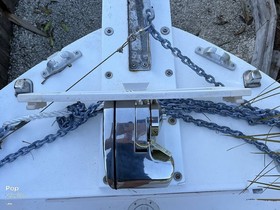 1992 Mako 250B