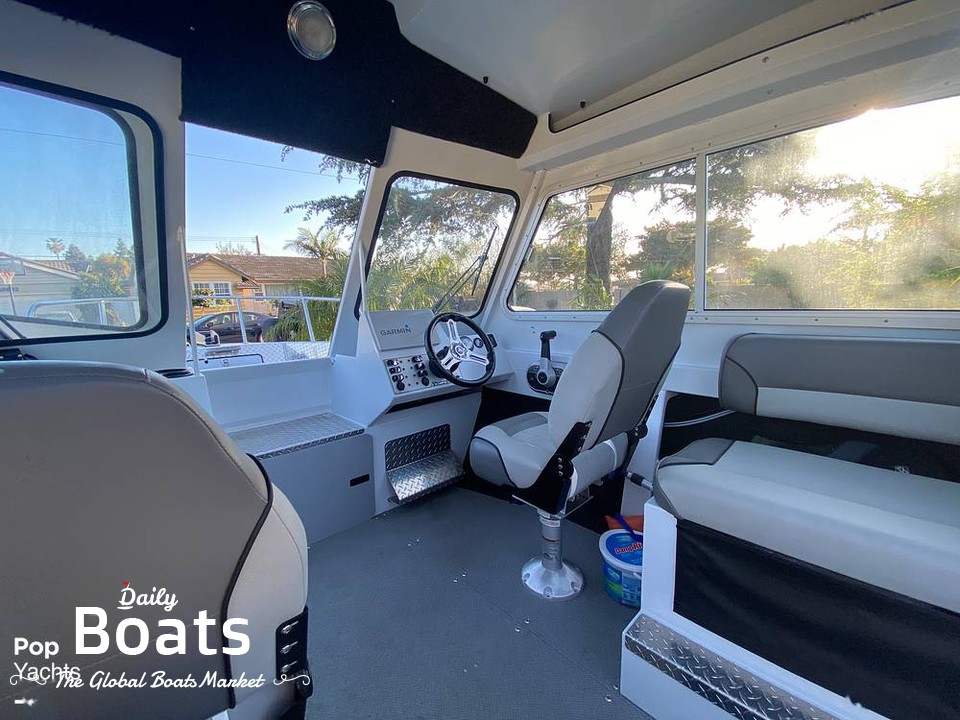 2020 Kingfisher 2025 Escape Ht Pilot House for sale. View price, photos