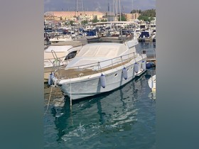 Ferretti Yachts Altura 52 S