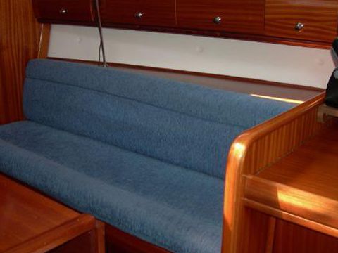 2002 Bavaria 32