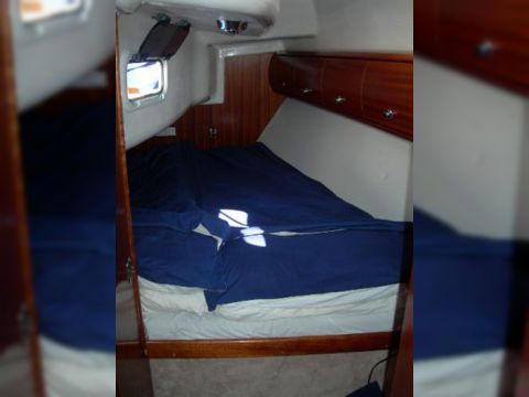 2002 Bavaria 32