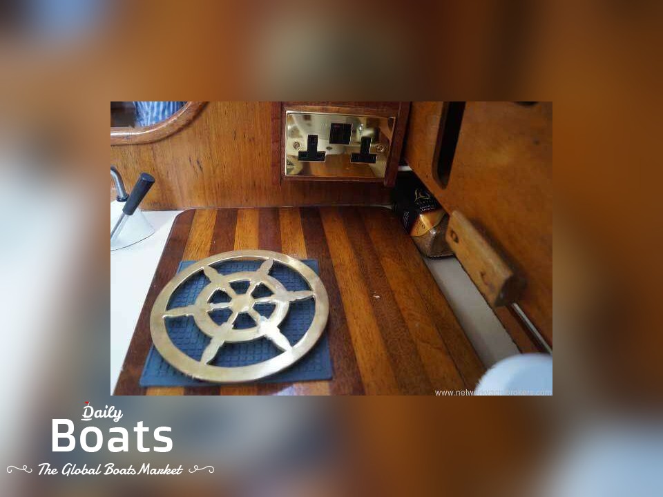 1983 Moody 27 Twin Keel for sale. View price, photos and Buy 1983 Moody