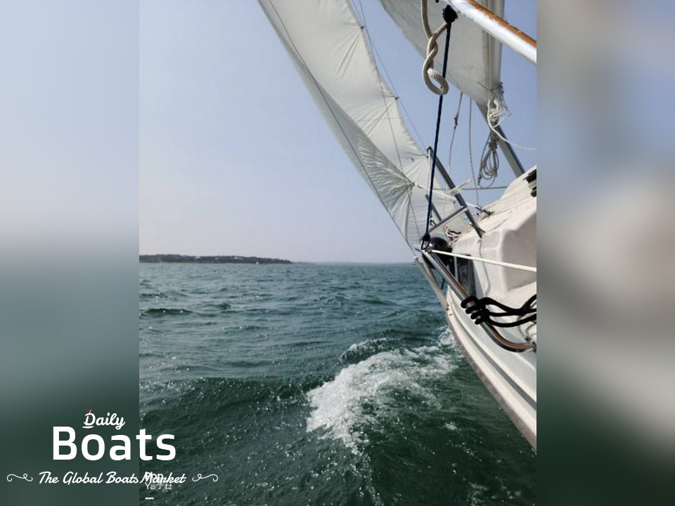 2000 MacGregor 26X for sale. View price, photos and Buy 2000 MacGregor