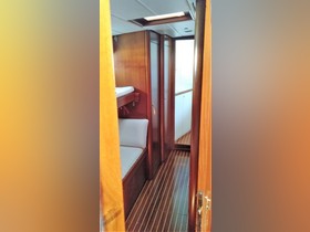 2001 Van Dam Nordia Pilot House Cruiser 58'