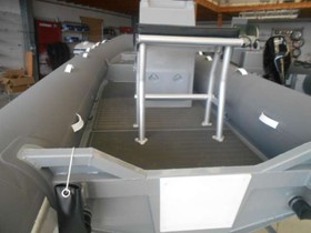 Koupit 2022 3D Tender 500 Stealth Rib