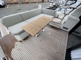 2021 Prestige Yachts 520 in vendita