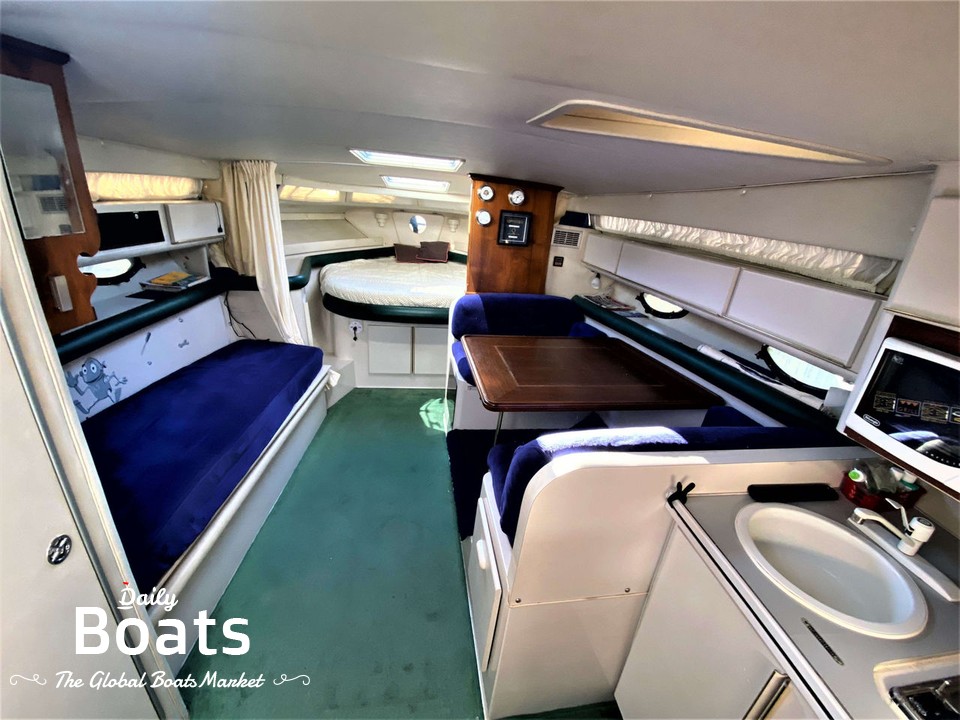 1989 Wellcraft 33 Saint Tropez for sale. View price, photos and Buy