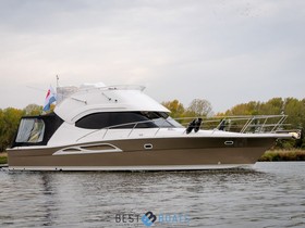 Riviera 37 Flybridge