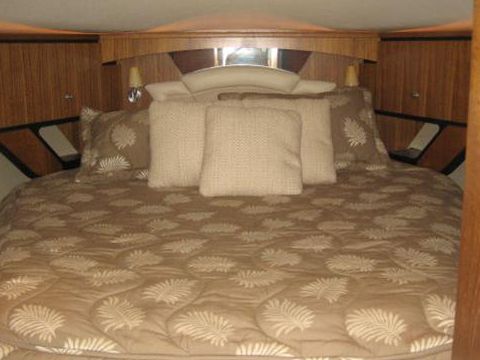2007 Tiara 4300 Sovran