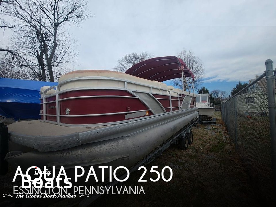 2012 Godfrey Marine Aqua Patio 250 for sale. View price, photos and Buy
