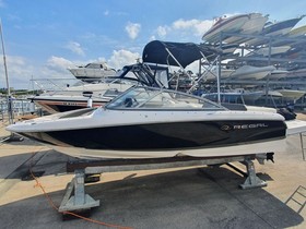 Köpa 2010 Regal 1900 Le