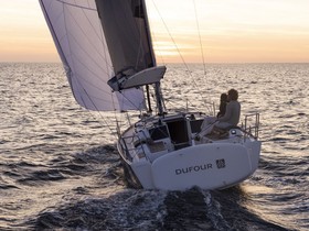 Buy 2023 Dufour 320