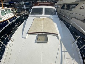 1988 Ferretti Yachts 52