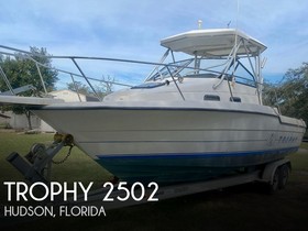 Trophy Boats 2502